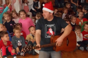 Mikulás és koncert